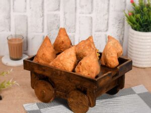 Wooden samosa tray